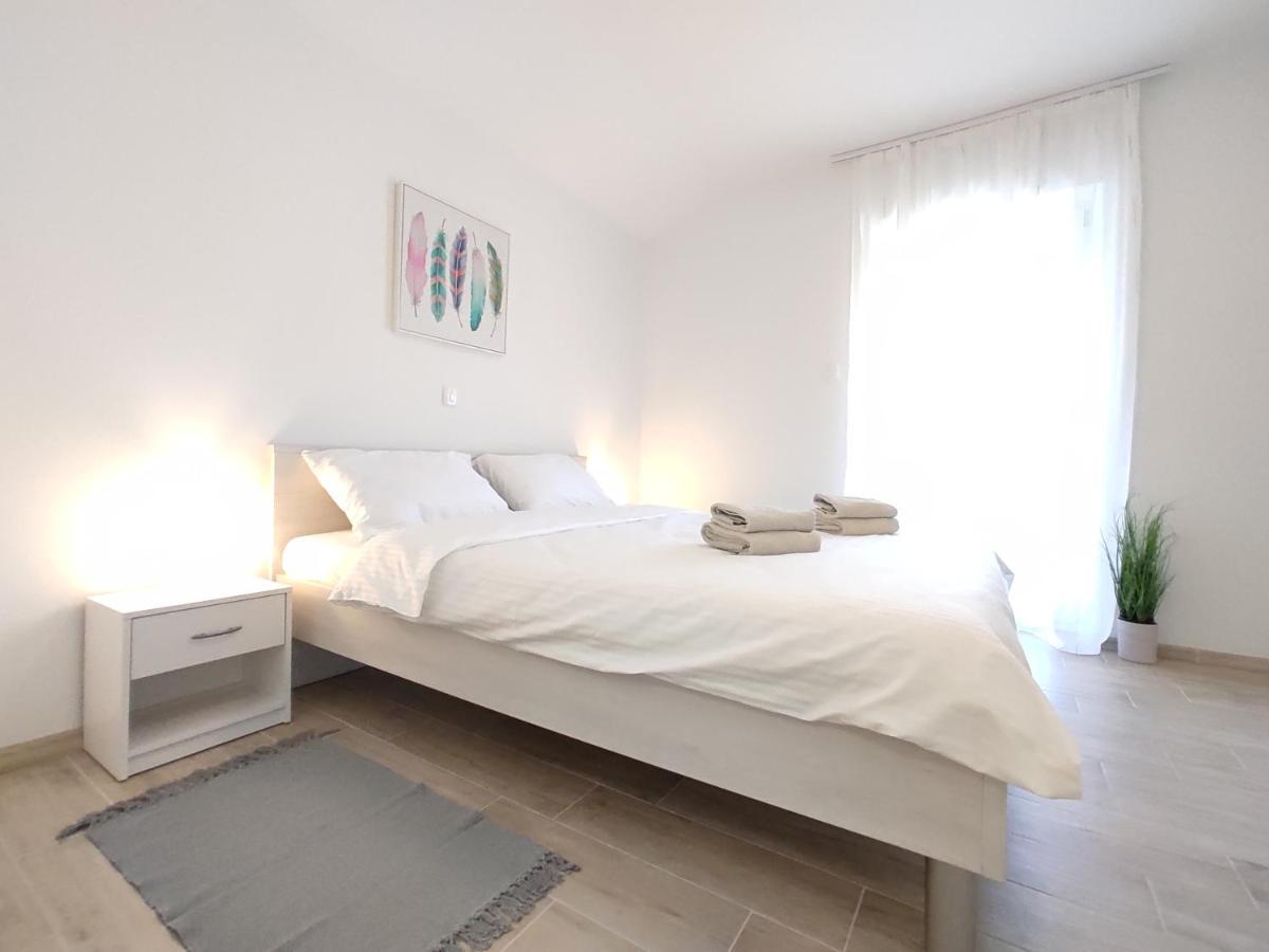 Apartments With A Parking Space Rijeka - 18146 Exterior photo