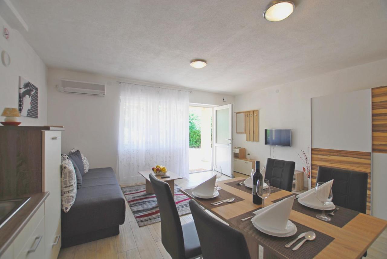 Apartments With A Parking Space Rijeka - 18146 Exterior photo